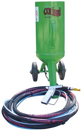 Chorreadora COLIBRI de 8 L. con válvula dosificadora de abrasivo